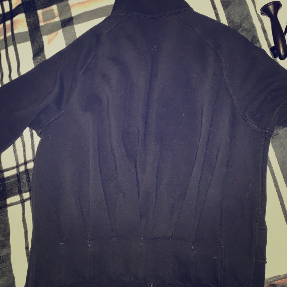 Lululemon pleat perfection jacket / sweater GUC